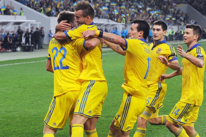Украина сыграет контрольный матч с Румынией перед Евро-2016 [ Редактировать ]