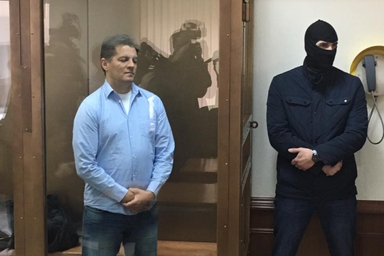 Журналиста-шпиона Романа Сущенко оставили под стражей